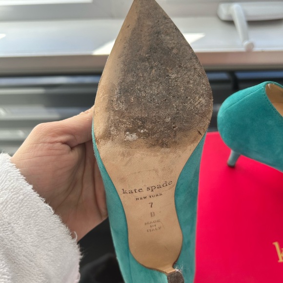 Kate Spade pump. - Picture 4 of 9